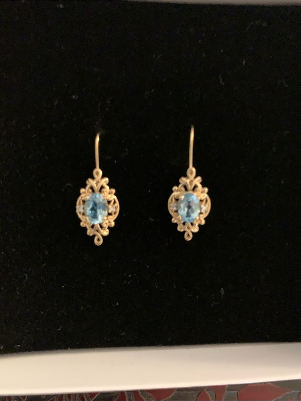 Vibrant Baby Blue Sapphires in 14K Gold Ornate Setting
